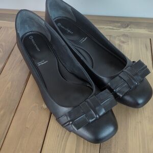 Rockport Adidas Women’s Black Leather Low Heel Office Work Heels Shoe